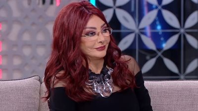 نبيلة عبيد تحتفل بعيد ميلادها الـ 79 .. فيديو