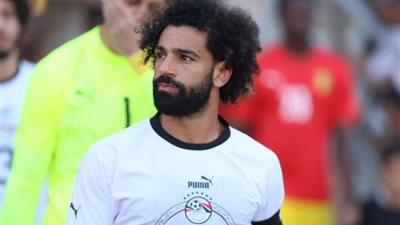 إيهاب الكومي يكشف أسرار جديدة عن سفر محمد صلاح لإنجلترا