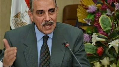 تطهير شبكات صفايات الأمطار والصرف الصحي بكفرالشيخ