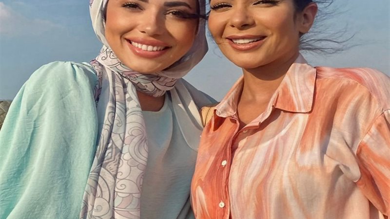 ملك بدوي ومنى زكي