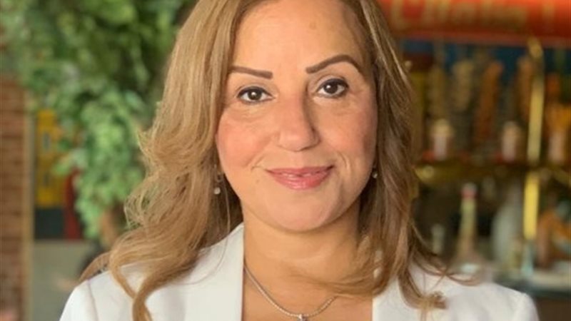 الكاتبة نوال مصطفى