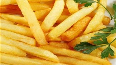 دراسة حديثة .. البطاطس المقلية تصيب الدماغ بالعجز
