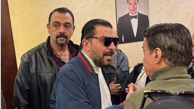 مصطفى كامل يعود لمقر نقابة الموسيقين بعد تلويح بتقديم استقالته