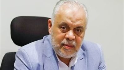 أشرف زكى يؤجل حفل توقيع كتابه .. لهذا السبب