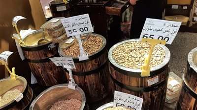 الحكومة تجرى حملات لضبط الأسواق والتصدى لمحاولات حجب السلع