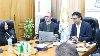 شعبة الأغذية الخاصة والاضافات تناقش تطبيق بطاقة البيانات