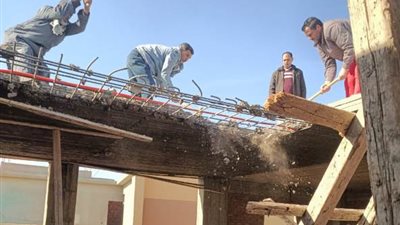 رضوان: جهاز بدر يزيل مخالفات سكنية ويتحفظ على مواد البناء.. صور