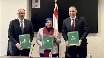 النائب محمد طلبة: خطوط الضغط العالي خارج الكتلة السكانية بالقنطرة
