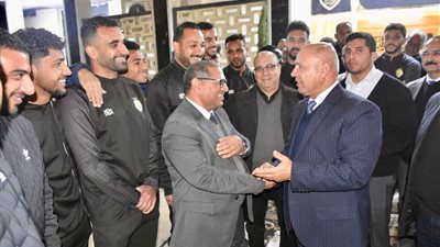 وزير النقل يطالب لاعبى السكة الحديد بتحقيق حلم الصعود للمتاز
