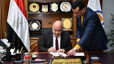محافظ قنا يعتمد نتيجة الفصل الدراسى الأول للشهادة الإعدادية