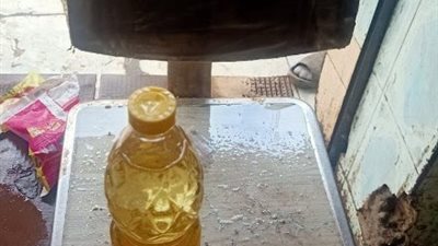 ضبط 5 أطنان زيت مجهول المصدر بالشرقية