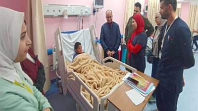 وكيل الصحة بالقليوبية يوجه بسرعة تجهيز 5 أسرة اضافية للعناية المركزة