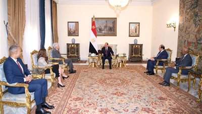 الرئيس السيسي يبحث مع رئيس وكالة الاستخبارات الأمريكية جهود وقف إطلاق النار في غزة