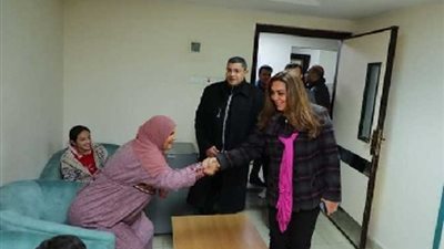 محافظ دمياط تزور مصابى غزة بالمستشفى التخصصي للاطمئنان على حالتهم الصحية