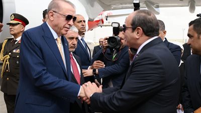 محلل تركي: زيارة أردوغان للقاهرة صفحة جديدة للعلاقات.. ودور مصر قوي في حرب غزة