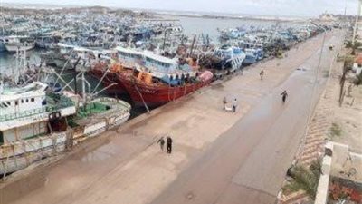 استمرار إغلاق ميناء الصيد البحري ببرج البرلس لسوء الأحوال الجوية
