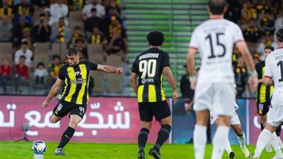 تألق حمد الله مع اتحاد جدة يزيد من اختفاء نجومية بنزيما