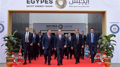 الرئيس السيسي يتفقد معرض «إيجبس 2024».. فيديو