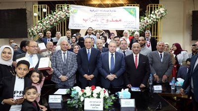 غراب يشارك نقابة الصيادلة الاحتفال بيوم الصيدلي المثالي