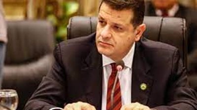 رئيس حقوق الإنسان بالنواب يشيد بجهود الحكومة فى جذب الاستثمارات وزيادة موارد الدولة