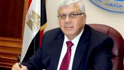 وزير التعليم العالي يعقد اجتماع المجلس الأعلى لـ الجامعات في الوادي الجديد