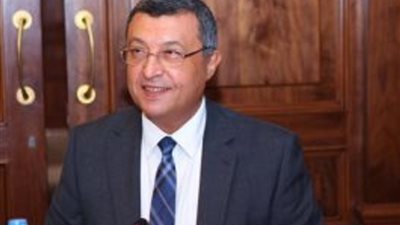 أسامة كمال: 