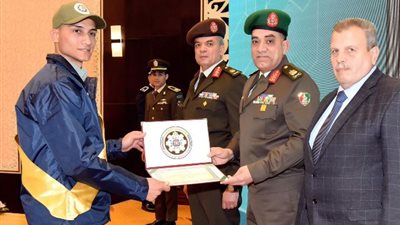 تخرج الدفعة (3) فنيين بالهيئة القومية لسكك حديد مصر بعد إتمام دراستهم بالكلية العسكرية التكنولوجية