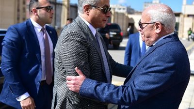 وزير العمل يصل محافظة بورسعيد في بداية جولته داخل مواقع الإنتاج