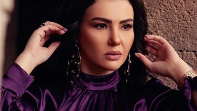 بالبرومو الرسمى.. دينا فؤاد تروج لـ 