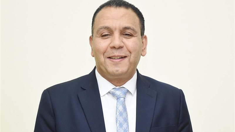 ا.د تامر شوقي - أستاذ