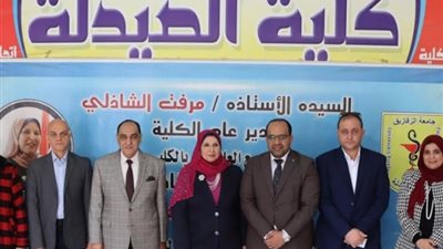 نائب رئيس الجامعةيتفقد معامل ومراكز التميز البحثيةبالصيدلة