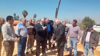 محافظ أسيوط يوجه بالمتابعة الميدانية لمشروعات الخطة الاستثمارية