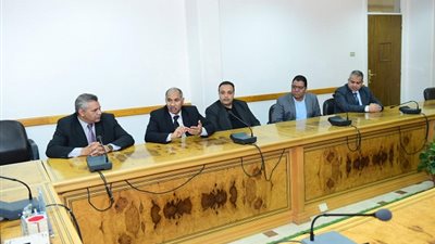 رئيس جامعة سوهاج : التحول الرقمي يجد اهتماما كبيرا من القيادة السياسية