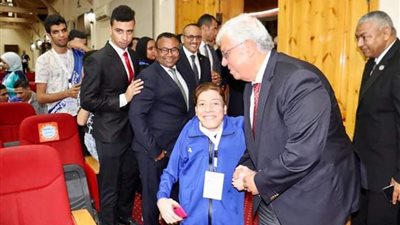 عاشور: ملف الطلاب ذوي الإعاقة يحظى بدعم غير مسبوق من الرئيس