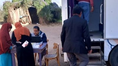 الكشف على ٢٥٧ مستفيد خلال قافلة طبية بقربه حلوه