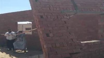 جهازالشروق يُوقف مخالفتى بناء ويُحرر (8) محاضر إشغال ومخالفات صور