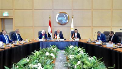 وزير النقل يترأس الجمعية العمومية لشركة الجسر العربي للملاحة