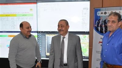المحافظ: لجان لمتابعة الالتزام بمواعيد الفتح والغلق