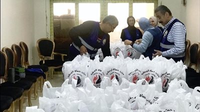 حملة طرق الابواب لحماة الوطن بالاسماعيلية لتوزيع وجبات جاهزة