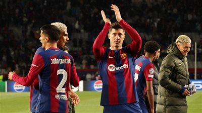 تشيلسي يصارع مانشستر يونايتد على ضم نجم برشلونة