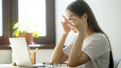 تعرف على طرق حماية العين من الإجهاد الناجم عن استخدام الهواتف