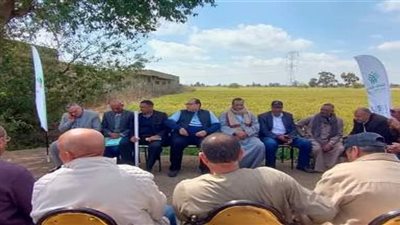 الهيئة الانجيلية تنفذ مدرسة حقلية بعزبة حماد ضمن مبادرة ازرع
