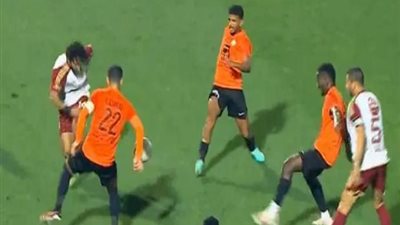 إيقاف البنا 3 أسابيع والحنفي لأجل غير مسمى بسبب خطأ مباراة الأهلي والبنك الأهلي
