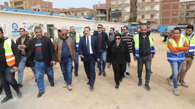 محافظ المنوفية خلال