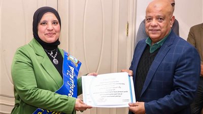 ميناء دمياط يكرم الأمهات المثاليات
