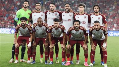 نجم دفاع منتخب مصر يماطل في التجديد .. الأهلي يضع شرطا وحيدا للاحتراف