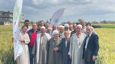 لقاء ودعم فني لصغار المزارعين بقرية الشوكة بدمنهور