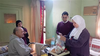 جامعة بني سويف تنظم قافلة طبية لدار المسنين
