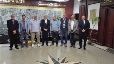 محافظ الأقصر يستقبل مدير المكتب الكويتى للمشروعات الخيرية
