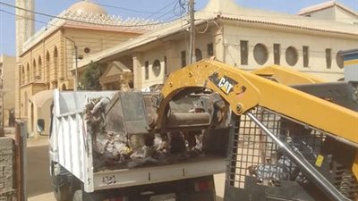 تكثيف أعمال النظافة والإنارة بأبوصوير في الإسماعيلية